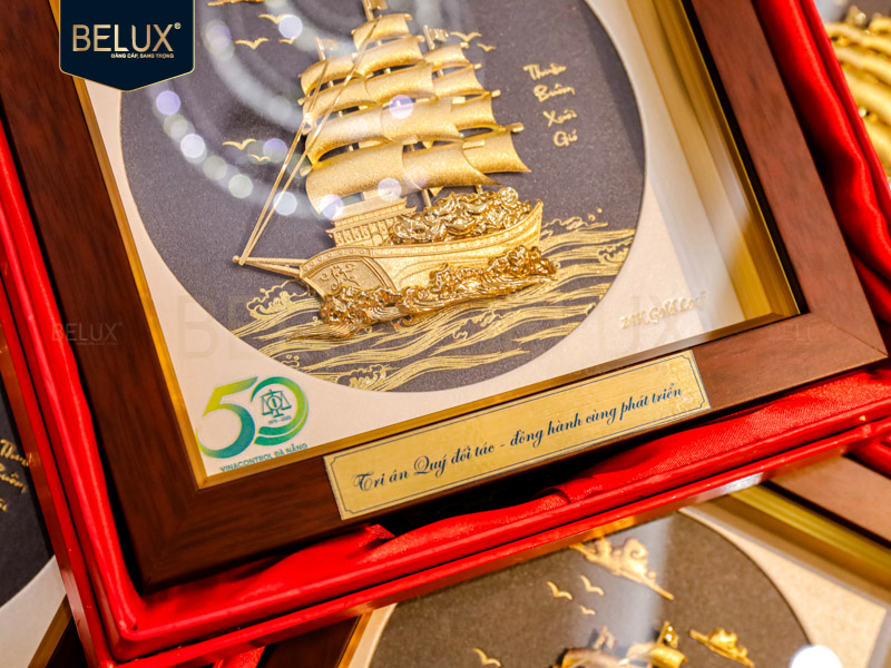 Lô 230 tranh thuyền Vinacontrol Đà Nẵng 20x20cm dát vàng 24k thiết kế theo yêu cầu